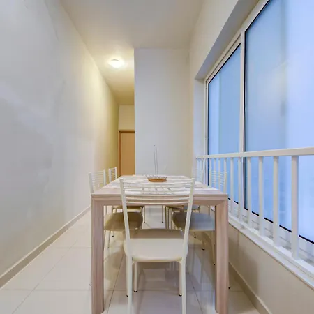 Modern 2br Near Ferry With Ac Wifi Appartamento *