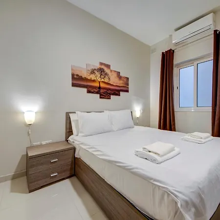 Modern 2br Near Ferry With Ac Wifi Sliema