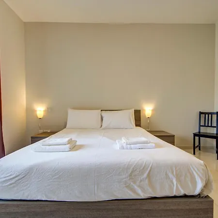 Appartamento Modern 2br Near Ferry With Ac Wifi